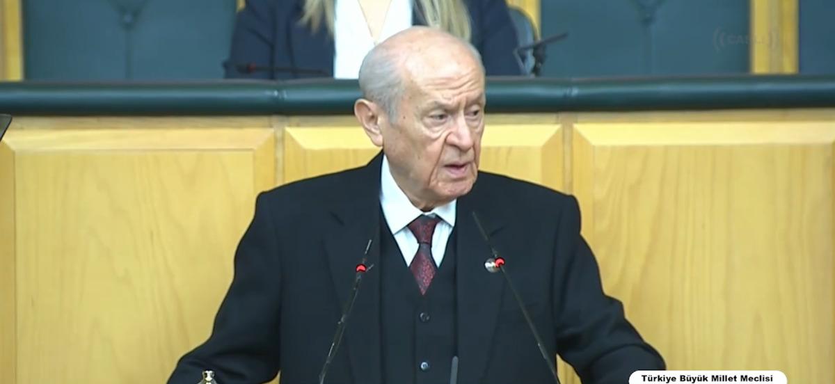 Bahçeli den SDG çıkışı: "Kürt kardeşlerimiz başkadır! Fırat ın doğusu da YPG den temizlenmeli" 1
