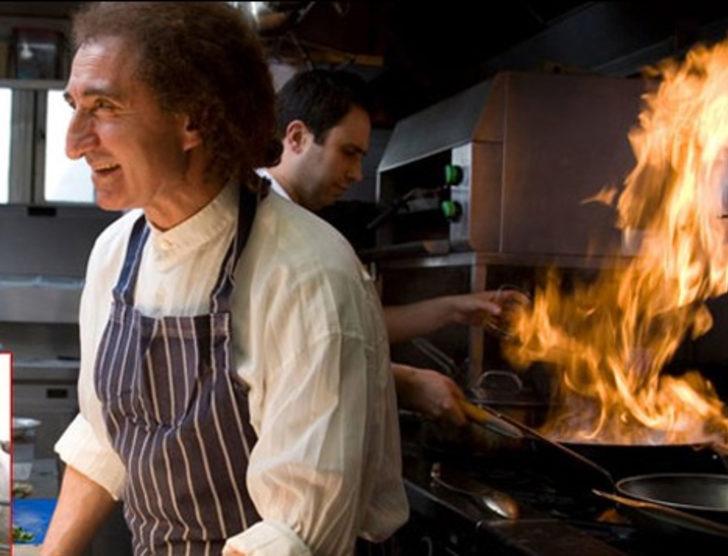 Tuvalette yatıyordu artık Ferrariye biniyor G1