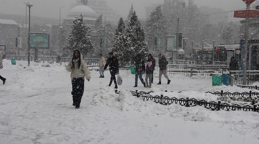 '&Ccedil;ok &ccedil;etin ge&ccedil;ecek' İklim Bilimci'den kar yağışı a&ccedil;ıklaması: Ocak sonu ve şubat başına dikkat!