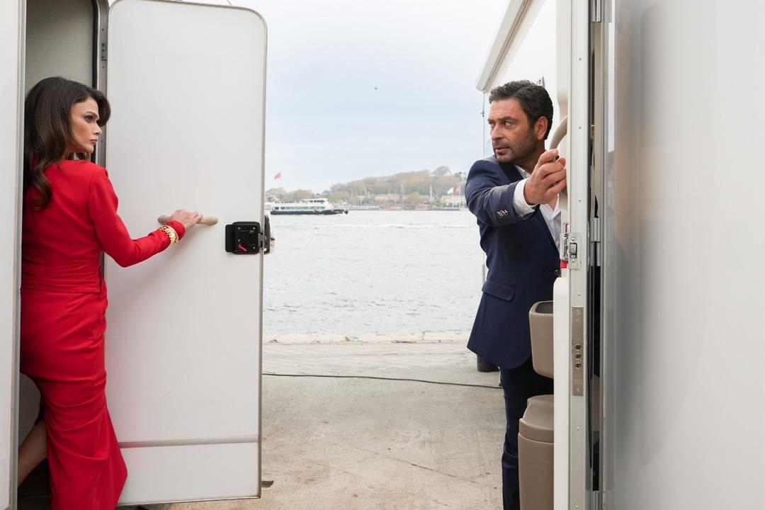 Go T&uuml;rkiye imzalı mini diziler b&uuml;y&uuml;k ses getirdi: 959,8 milyon izlenmeye ulaştı 2