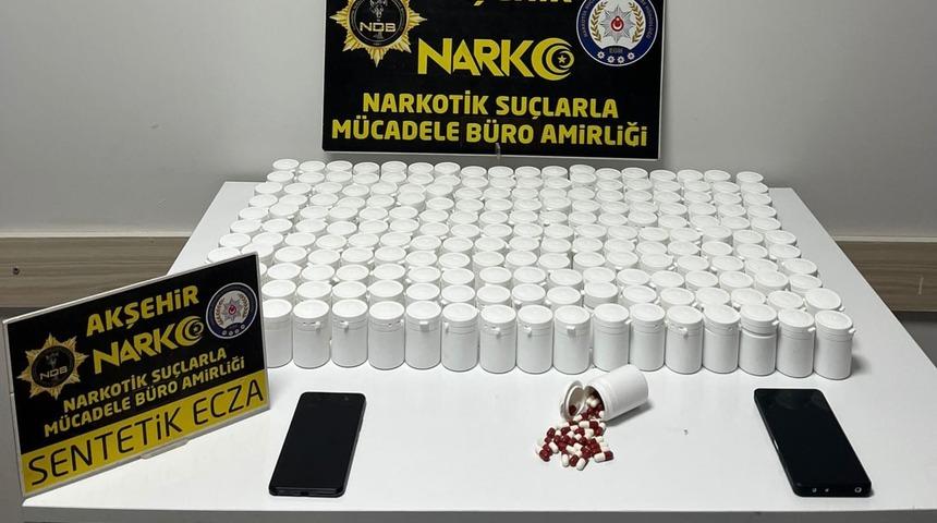 Akşehir&rsquo;de 10 bin 550 adet uyuşturucu hap ele ge&ccedil;irildi: 2 tutuklama