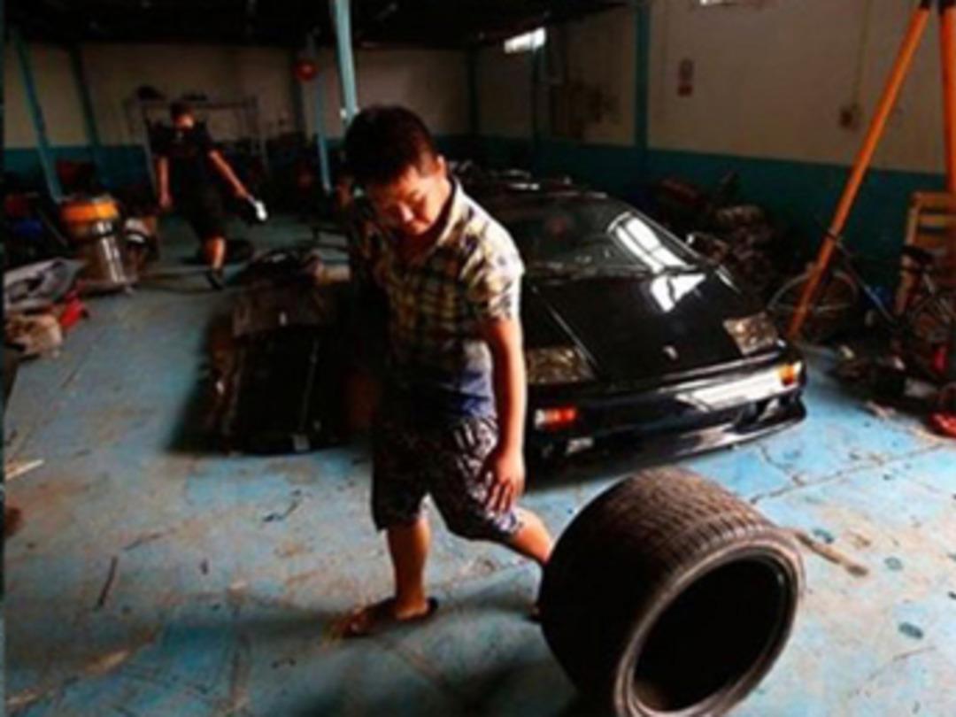 &Ccedil;inliler sıfırdan Lamborghini yaptılar