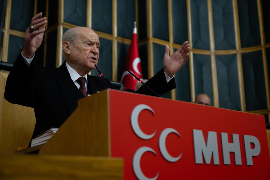 Devlet Bah&ccedil;eli nin y&uuml;z&uuml;ğ&uuml; ve rozeti g&uuml;ndem oldu! Sembollerdeki sır...  2