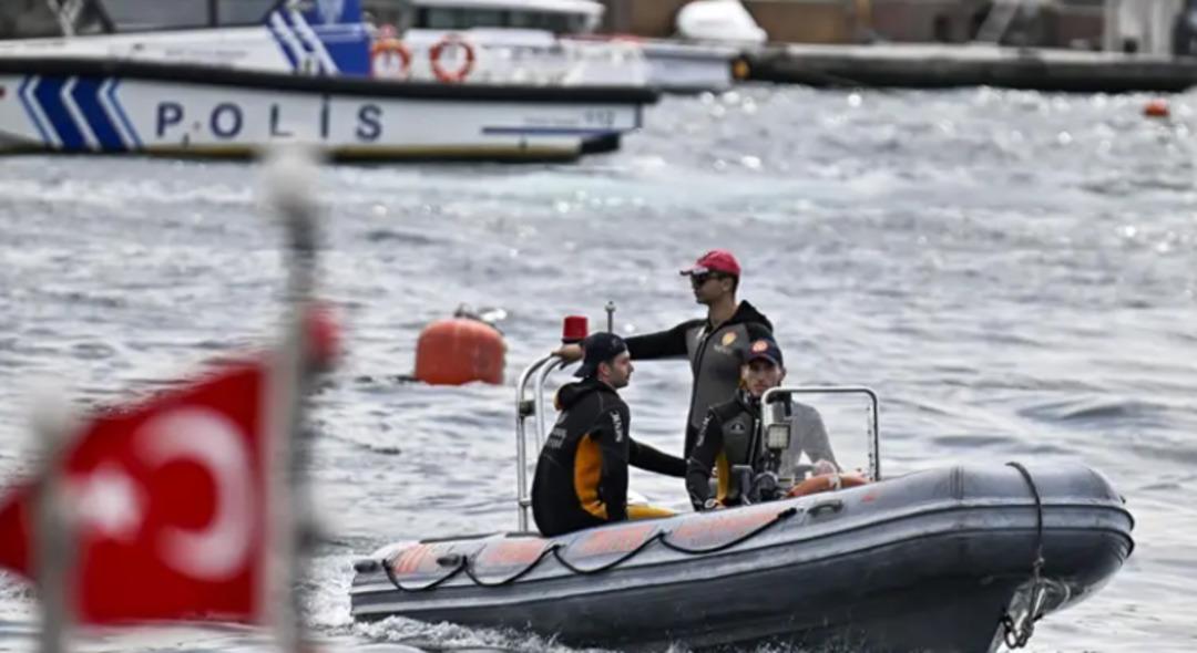 İstanbul Boğazı nda bulunan cesette Rus y&uuml;z&uuml;c&uuml; Nikolai Svechnikov a mı ait? 24 Ağustos taki yarışta kaybolmuştu 3