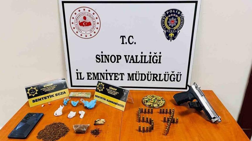 Sinop&rsquo;ta uyuşturucu operasyonu: 4 g&ouml;zaltı