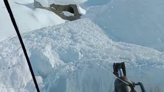 Son dakika: Elazığ&rsquo;da &ccedil;ığ d&uuml;şmesi sonucu kapanan ge&ccedil;it a&ccedil;ıldı