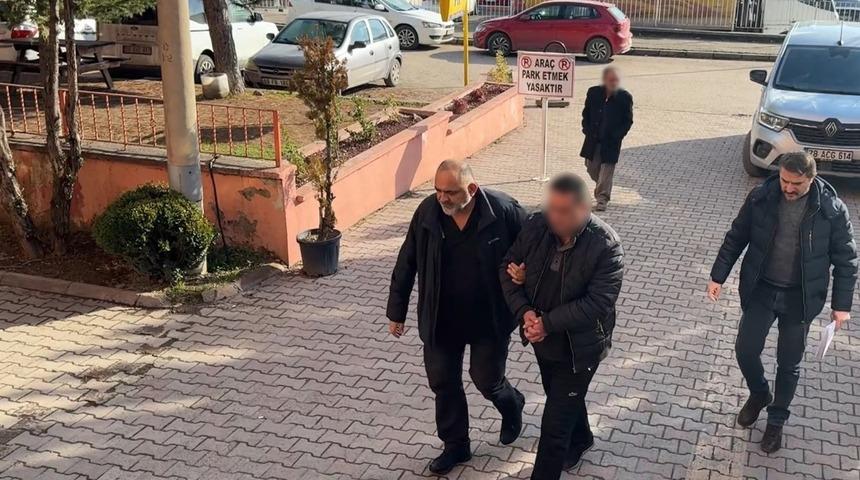 Kızının erkek arkadaşını t&uuml;fekle yaralayan baba adliyeye sevk edildi