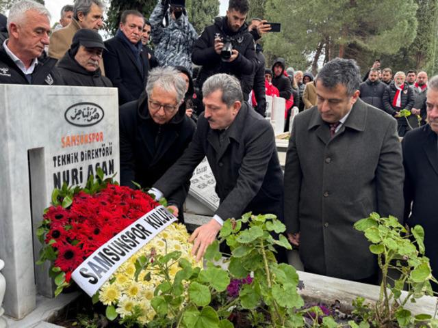 Samsunspor, futbol şehitlerini andı
