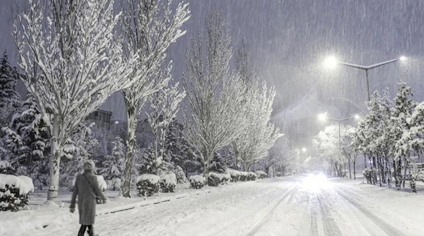 Meteoroloji'den sarı kodlu uyarı verildi! Kuvvetli kar ve fırtına alarmı