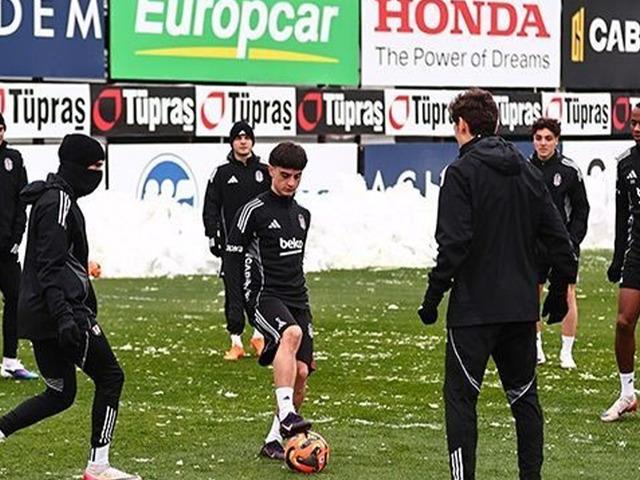 Beşiktaş&rsquo;ta Ey&uuml;pspor ma&ccedil;ı hazırlıkları başladı