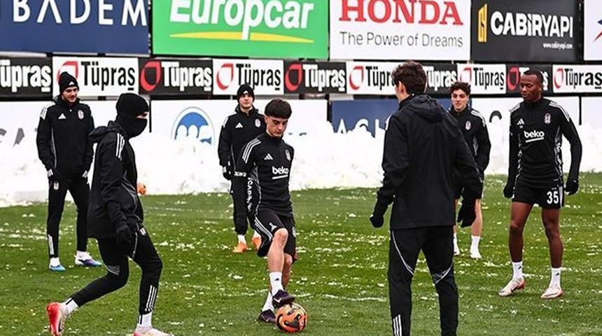 Beşiktaş&rsquo;ta Ey&uuml;pspor ma&ccedil;ı hazırlıkları başladı