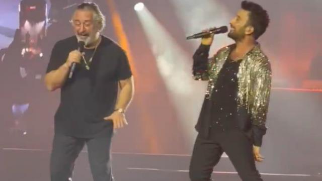 Tarkan konserinde Cem Yılmaz da sahneye çıktı: İkilinin 'Kuzu kuzu' düeti ve dansı olay oldu 