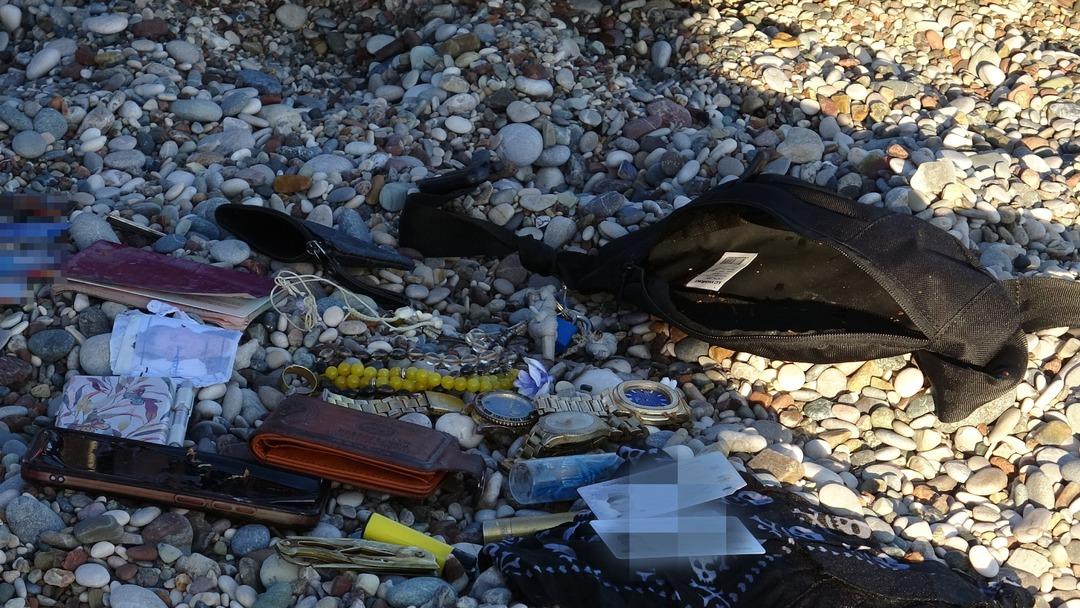 Antalya da t&uuml;yler &uuml;rperten olay: Balık tutarken oltasına ceset takıldı! 3