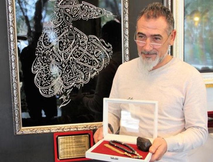 Meteor taşından tespih ürettiler G5