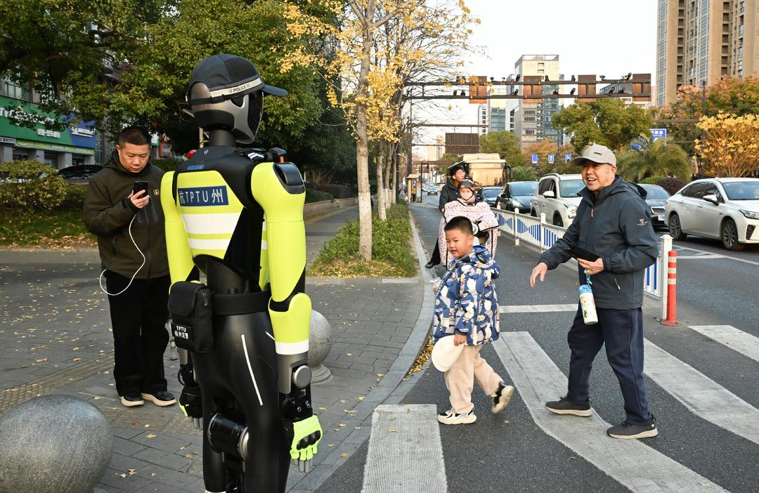 Yapay zeka sokaklara kadar indi: Artık trafiği onlar y&ouml;netecek! 1