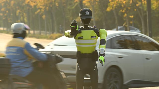 Yapay zeka sokaklara kadar indi: Artık trafiği onlar yönetecek!