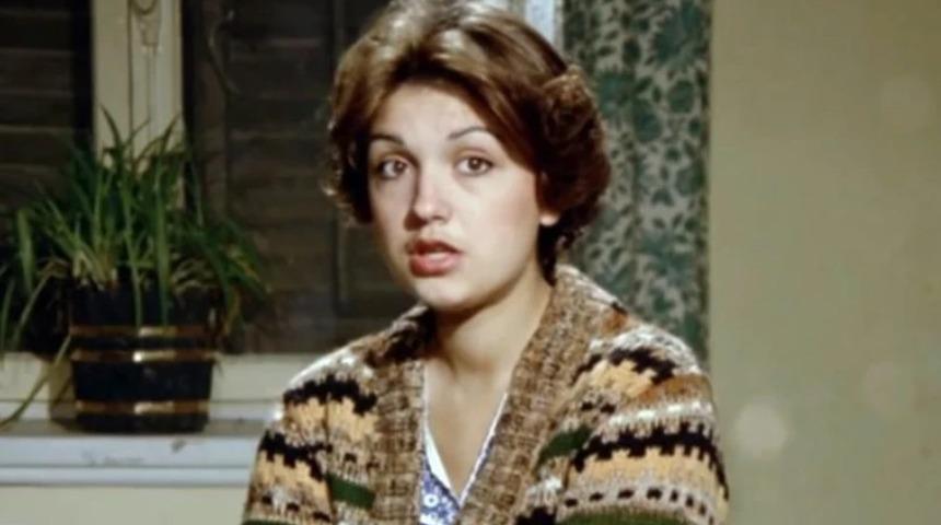 Yeşil&ccedil;am'ı geride bırakıp profes&ouml;r oldu! G&ouml;lgen Beng&uuml;'n&uuml;n son hali g&uuml;ndemde