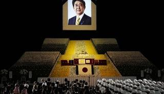 Eski Japonya Başbakanı Shinzo Abe&rsquo;nin katiline m&uuml;ebbet hapis