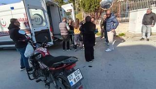 Manavgat&rsquo;ta kamyonet ile motosiklet &ccedil;arpıştı