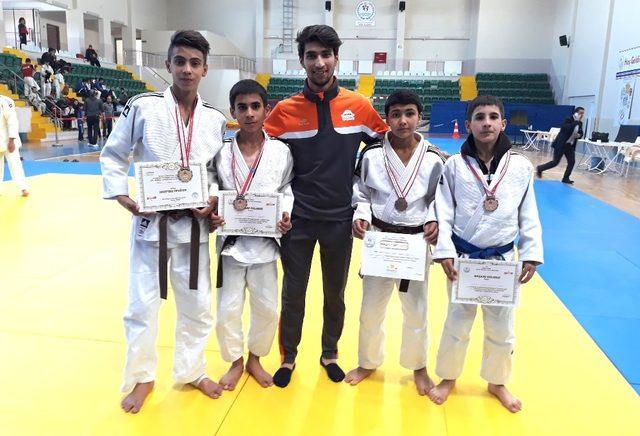 Şanlıurfa Judo takımı birinci oldu