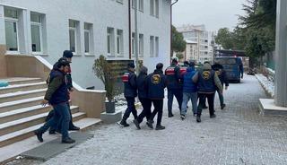 Yaşlı kadını dolandıranlar JASAT&rsquo;tan ka&ccedil;amadı