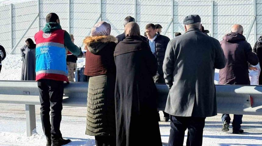 Tutak Kaymakamlığından kazazedelere &ccedil;orba ikramı