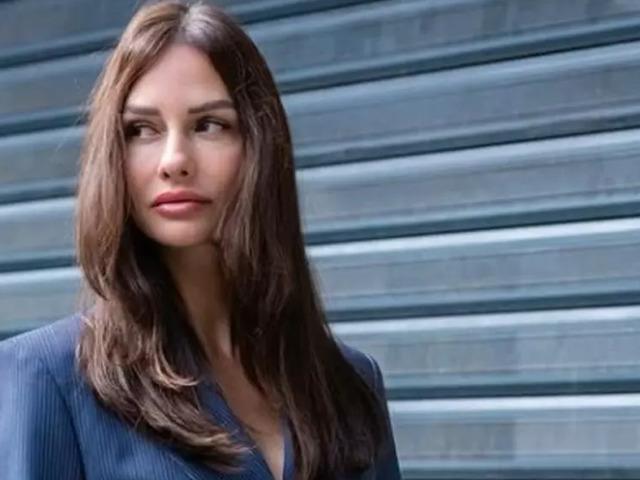 Boşandıktan sonra l&uuml;ks siteye taşındı! Yasemin Ergene yeni evini paylaştı 