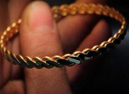 'Ne altın alan var ne de satan'