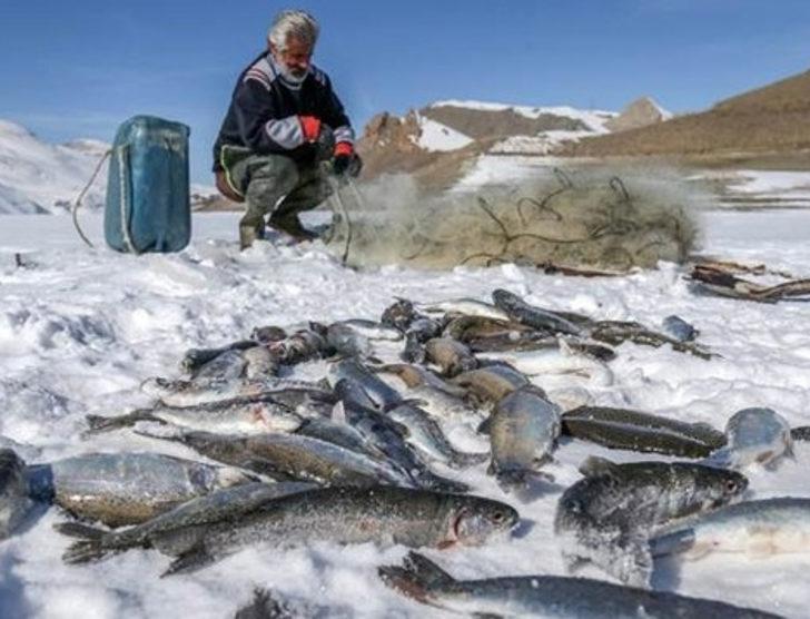 Donan gölde tehlikeli balık avı G5