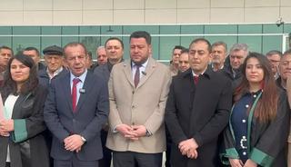 Tanju &Ouml;zcan ve CHP'li başkanlara hakaret davasında beraat