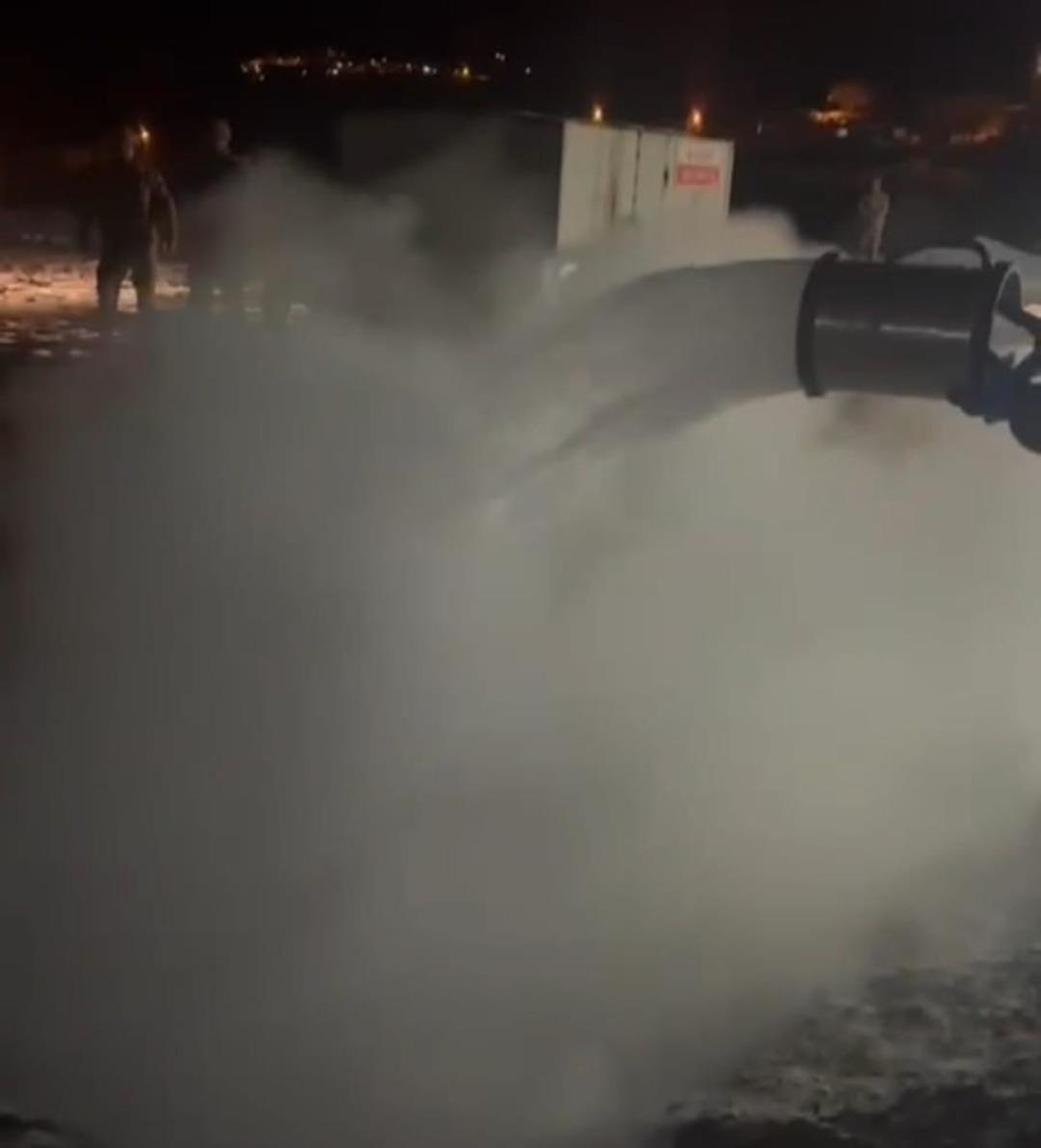 Batman da petrol kuyusunda &ccedil;ıkan yangın s&ouml;nd&uuml;r&uuml;ld&uuml; 1