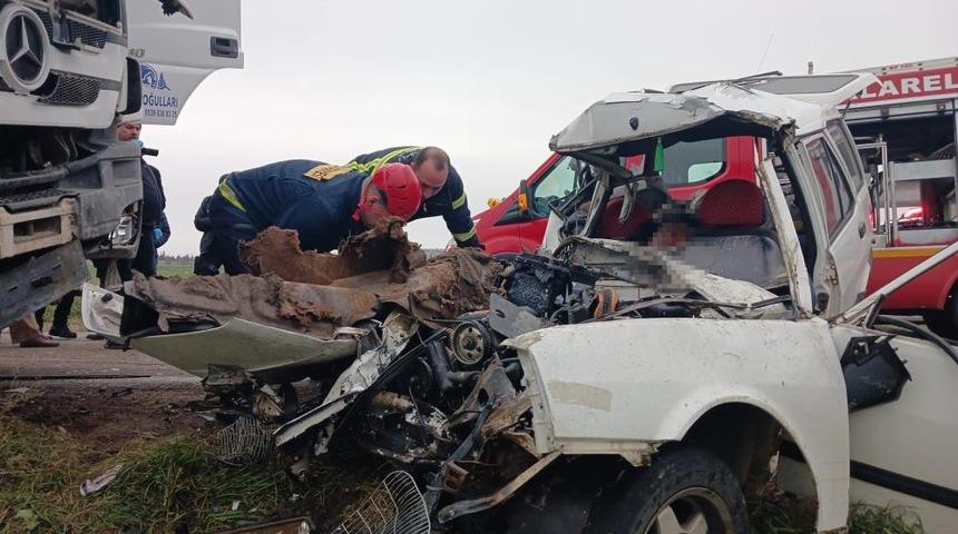 Kırklareli&rsquo;nde feci kaza: 1 &ouml;l&uuml;, 1 yaralı