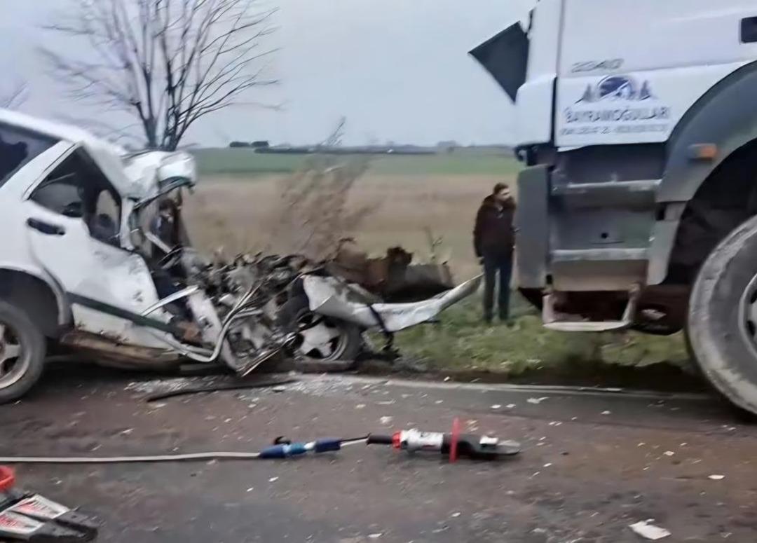 Kırklareli&rsquo;nde feci kaza: 1 &ouml;l&uuml;, 1 yaralı 1