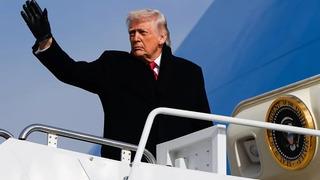 ABD Başkanı Trump'tan Grönland yorumu: Askeri seçenek gündemde değil