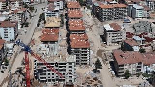 Son dakika: Depremde 35 kişinin hayatını kaybettiği Velioğlu Apartmanı ve Meral İş Hanı davalarında karar