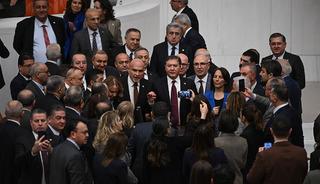 AK Partili vekilin yaptığı MHP'li Adan'ı &ccedil;ıldırttı: 'Bu kağıdı g&ouml;nderen ahlaksızdır'