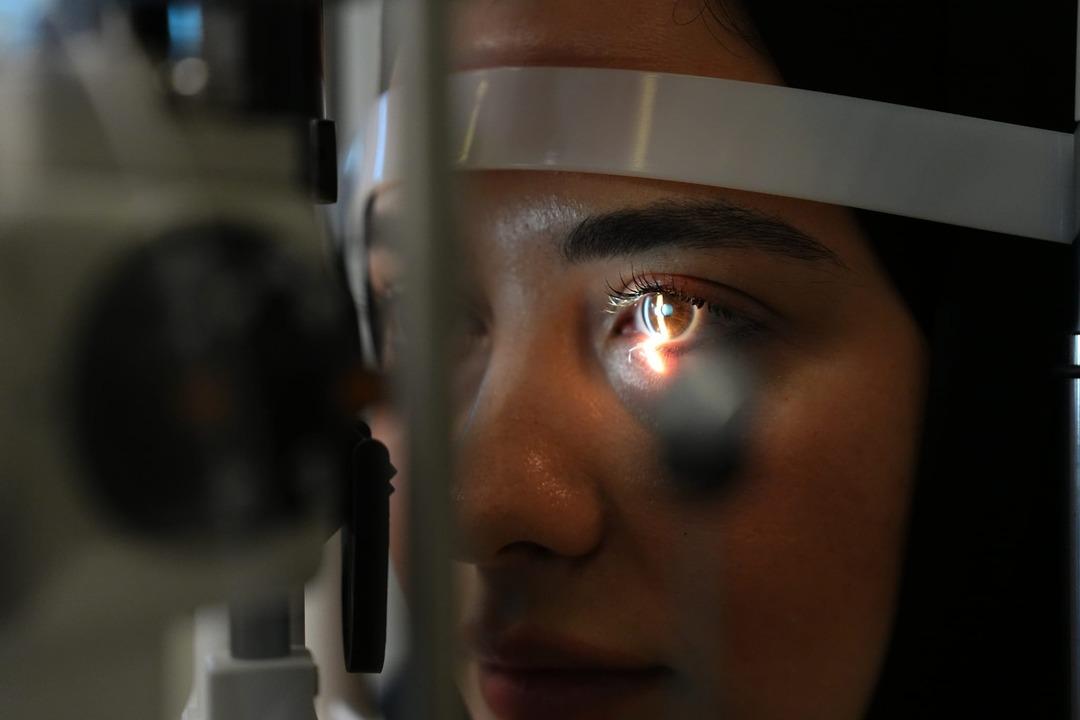 Yanlış aydınlatma g&ouml;z sağlığını tehdit ediyor 1