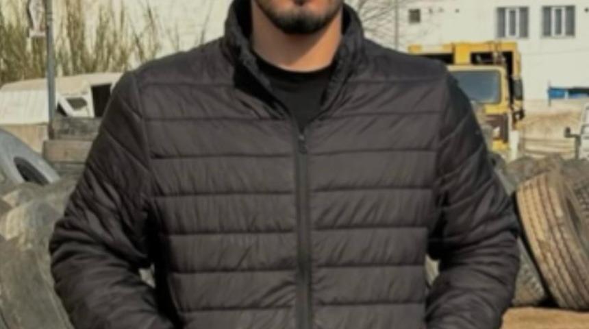 Takla atan aracın s&uuml;r&uuml;c&uuml;s&uuml; hayatını kaybetti