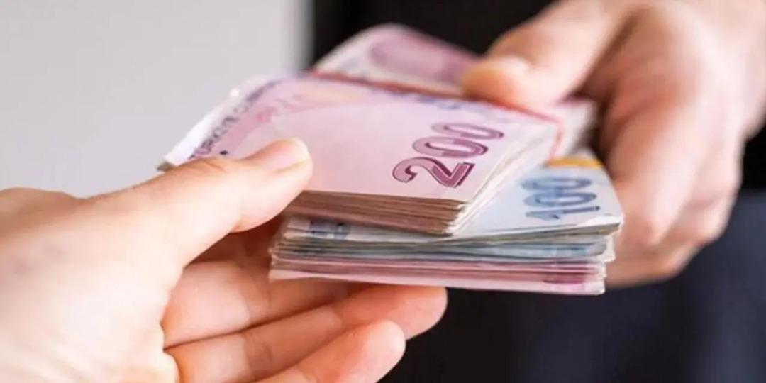 Acil Nakit Arayanlar Dikkat! İhtiya&ccedil; Kredisi Faizleri D&uuml;şt&uuml; m&uuml;? İşte En Ucuz Krediyi Veren 3 Banka 1