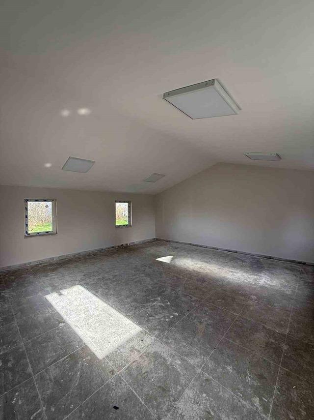 İzmit&rsquo;te atıl durumdaki okul binası sosyal tesise d&ouml;n&uuml;şt&uuml;r&uuml;l&uuml;yor 2