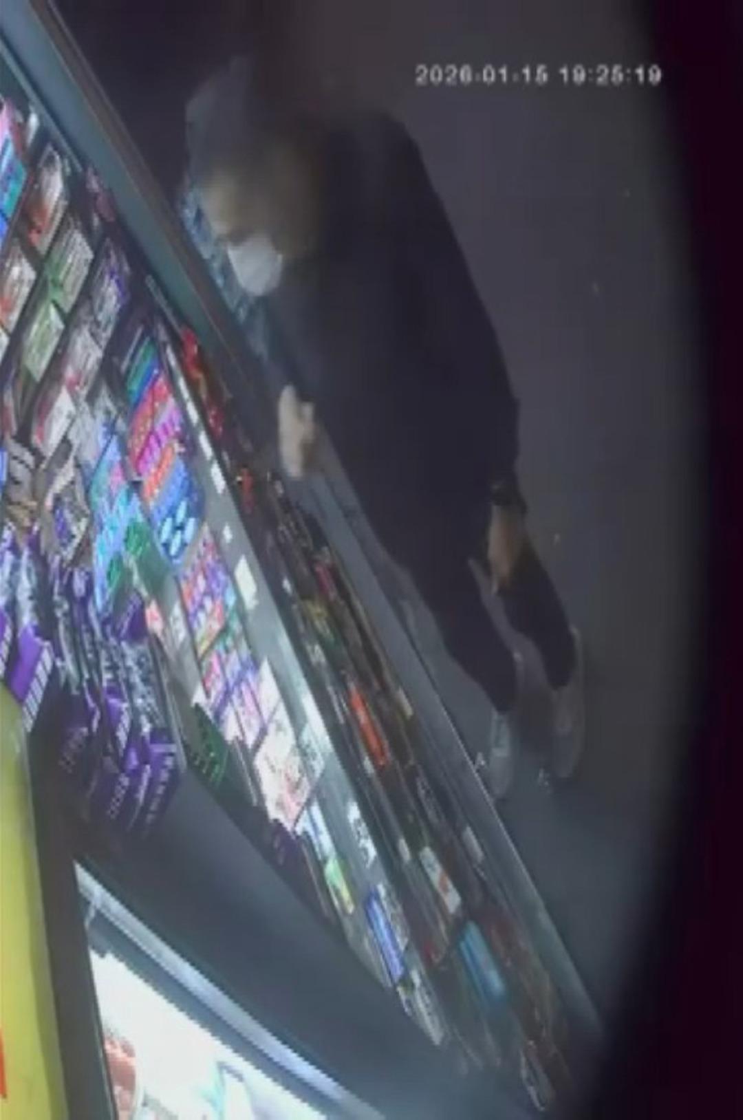 Kuyumcudan milyonları &ccedil;alıp, metrob&uuml;sle ka&ccedil;tı! Neden yaptığını b&ouml;yle a&ccedil;ıkladı 4