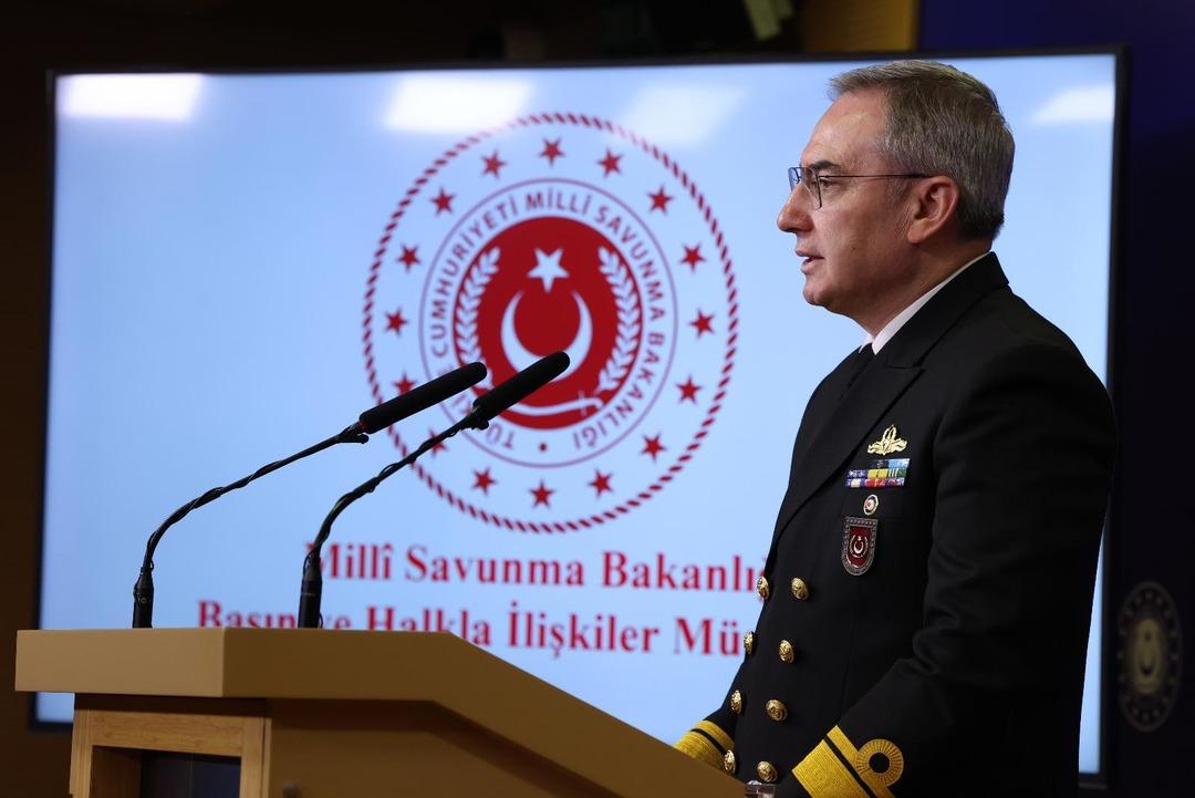 Türk bayrağına saldırı hakkında MSB den açıklama: "Failler tespit edildi, gereği yapılacak" 5