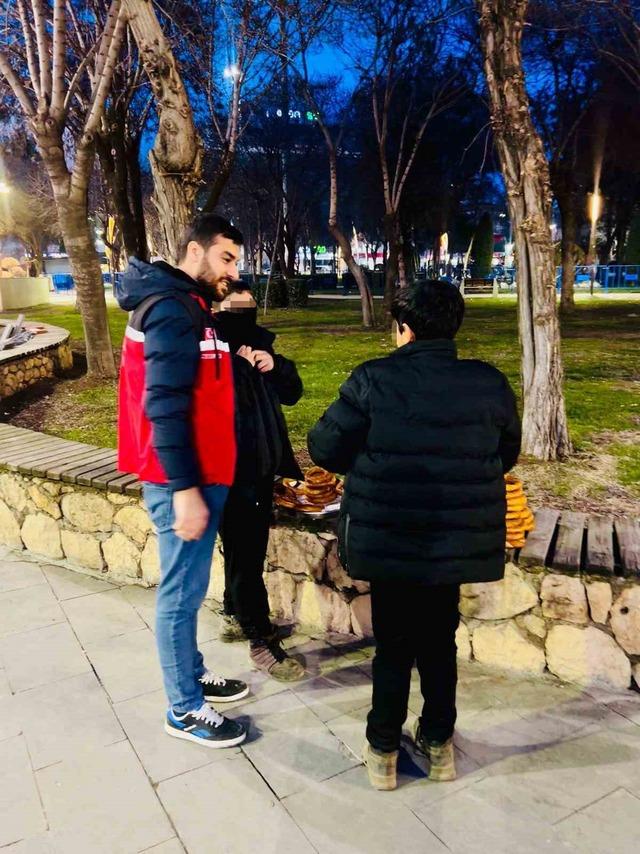 Batman&rsquo;da &ccedil;ocukların g&uuml;veni i&ccedil;in gece mesaisi 1