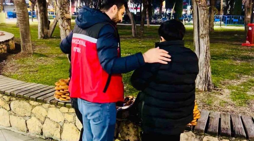 Batman&rsquo;da &ccedil;ocukların g&uuml;veni i&ccedil;in gece mesaisi