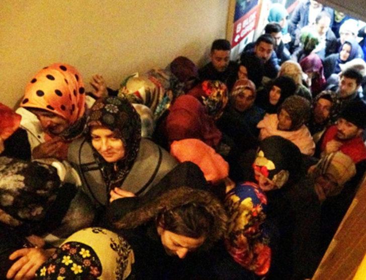 Rize’de 2 bin kişinin işe alınacağını duyan sıraya girdi G3