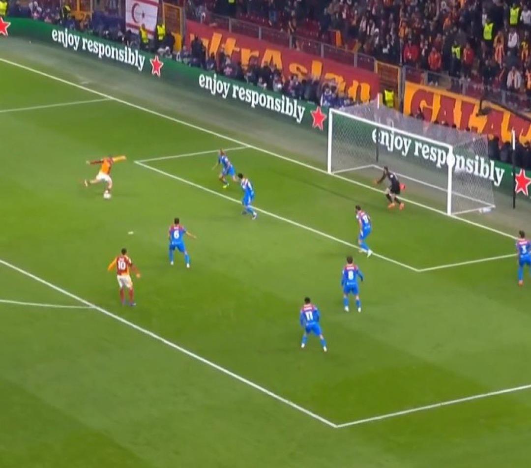 Galatasaray da Atletico Madrid maçı sonrası Barış Alper e tepkiler dinmedi! Almanya da da aynısını yapmıştı 1