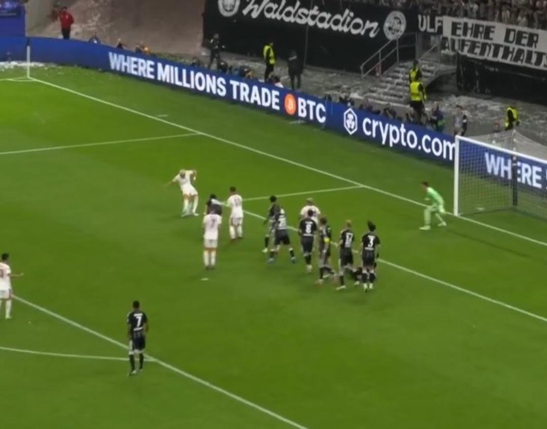 Galatasaray da Atletico Madrid maçı sonrası Barış Alper e tepkiler dinmedi! Almanya da da aynısını yapmıştı 2