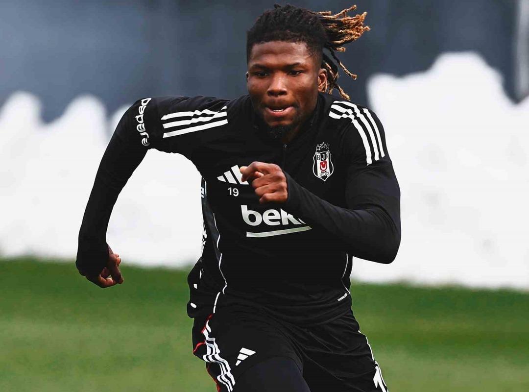 Beşiktaş&rsquo;ta, Ey&uuml;pspor ma&ccedil;ı hazırlıkları devam etti 2