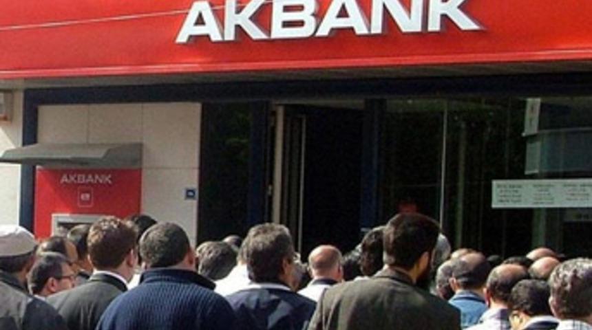 Bakanlar Kurulu, Akbank'ta grev kararını 60 gün erteledi