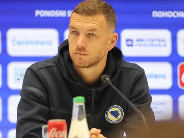 Edin Dzeko'dan 16 ma&ccedil;lık imza! Şaşırtan tercih...